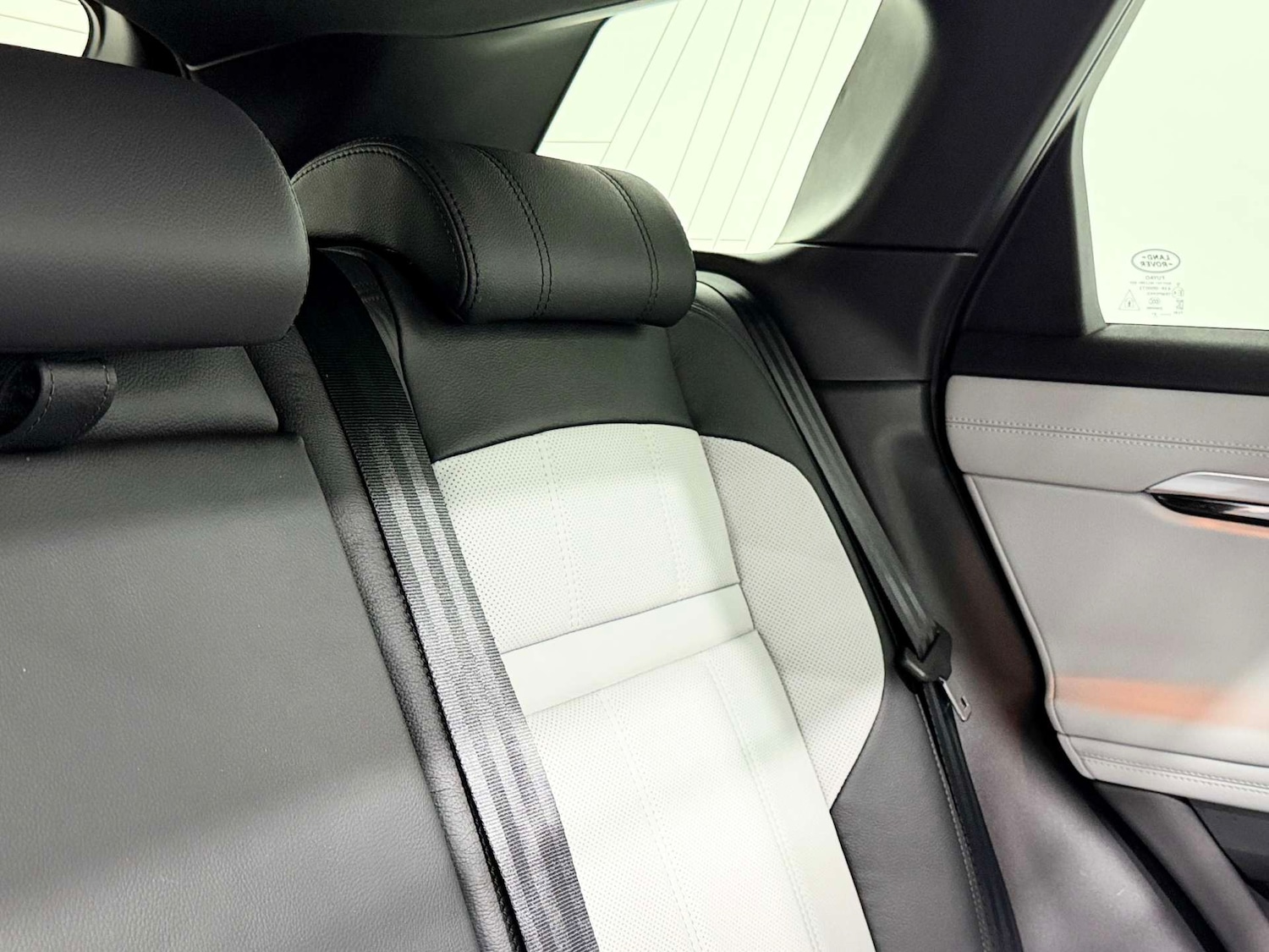 Used Land Rover Range Rover Evoque 2021 for sale - 76577486: Photo 16