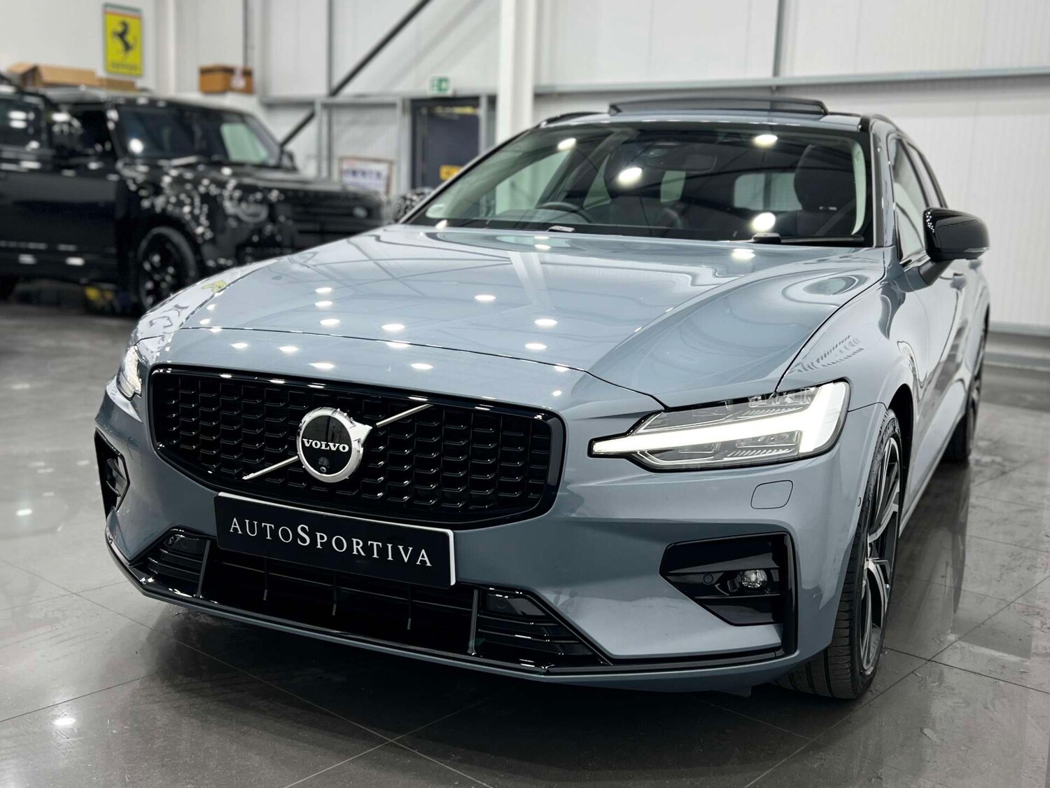 Used Volvo V60 2023 for sale - 76037418: Photo 11