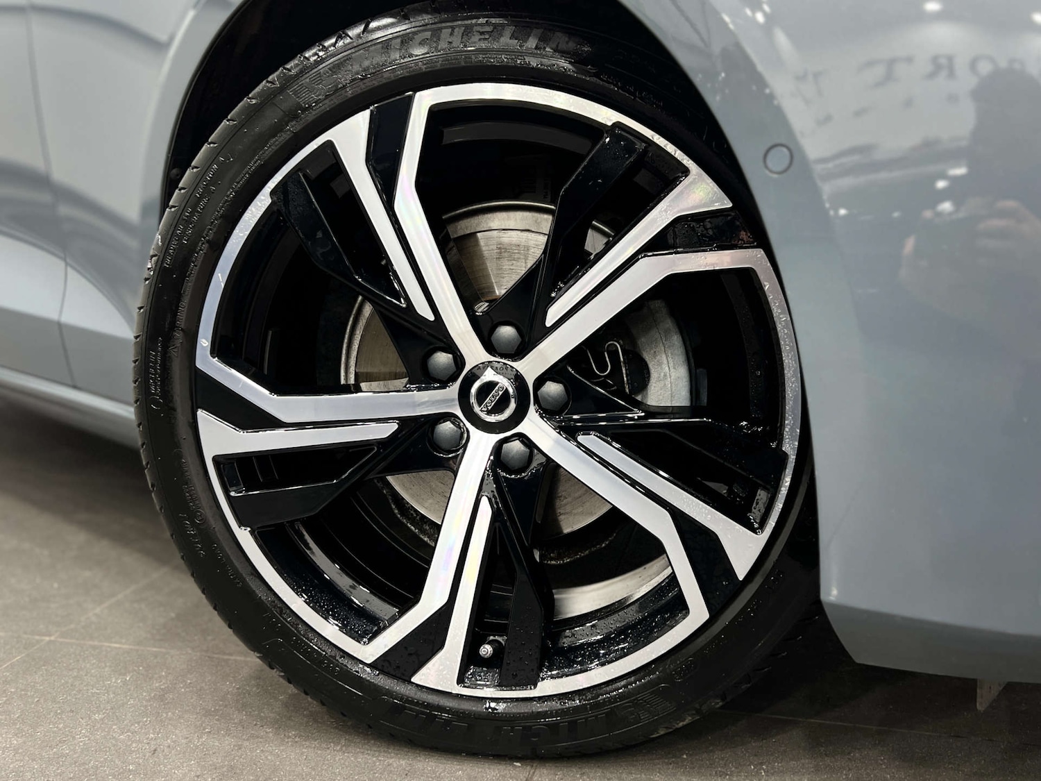 Used Volvo V60 2023 for sale - 76037418: Photo 13