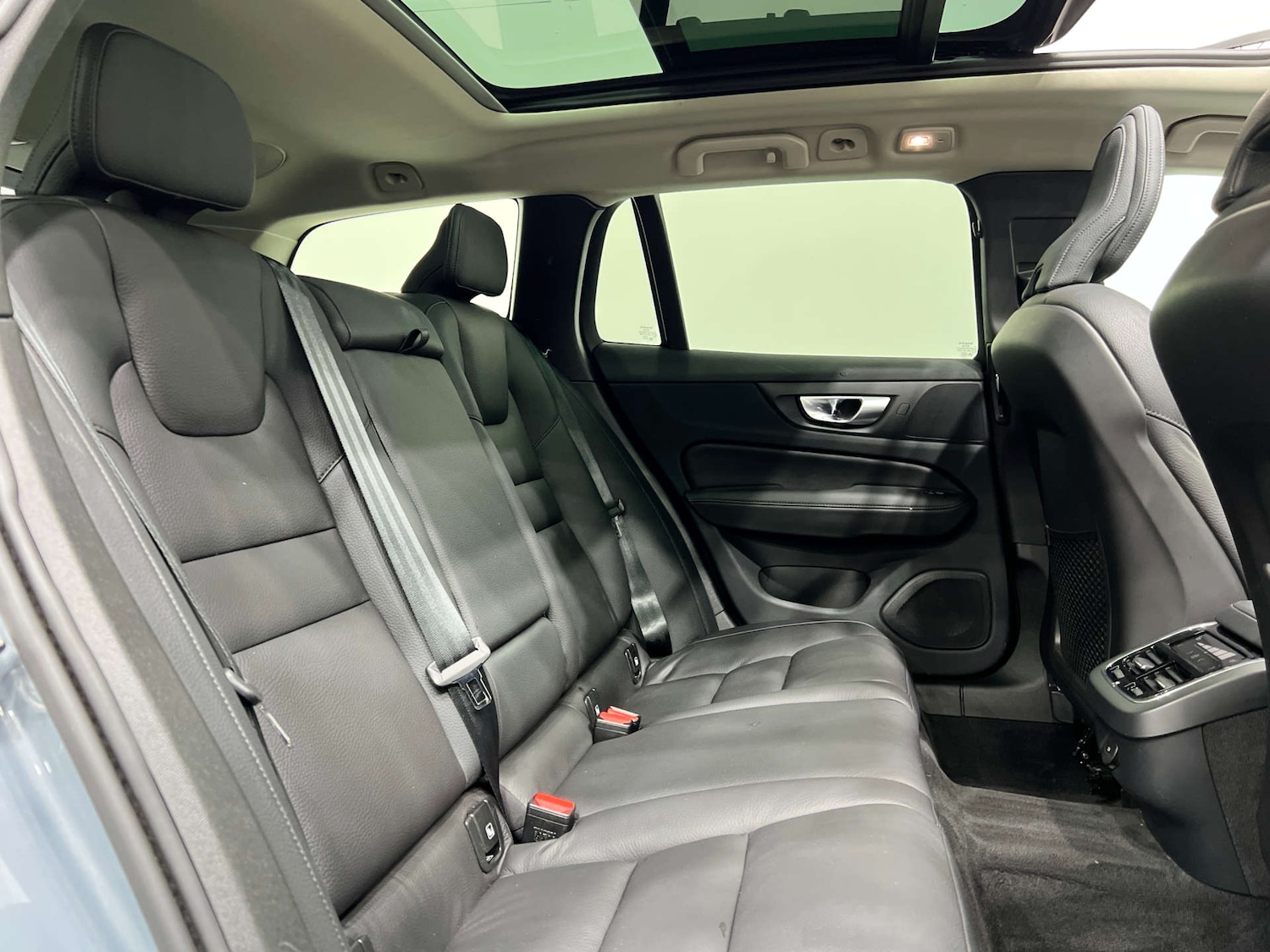 Used Volvo V60 2023 for sale - 76037418: Photo 20