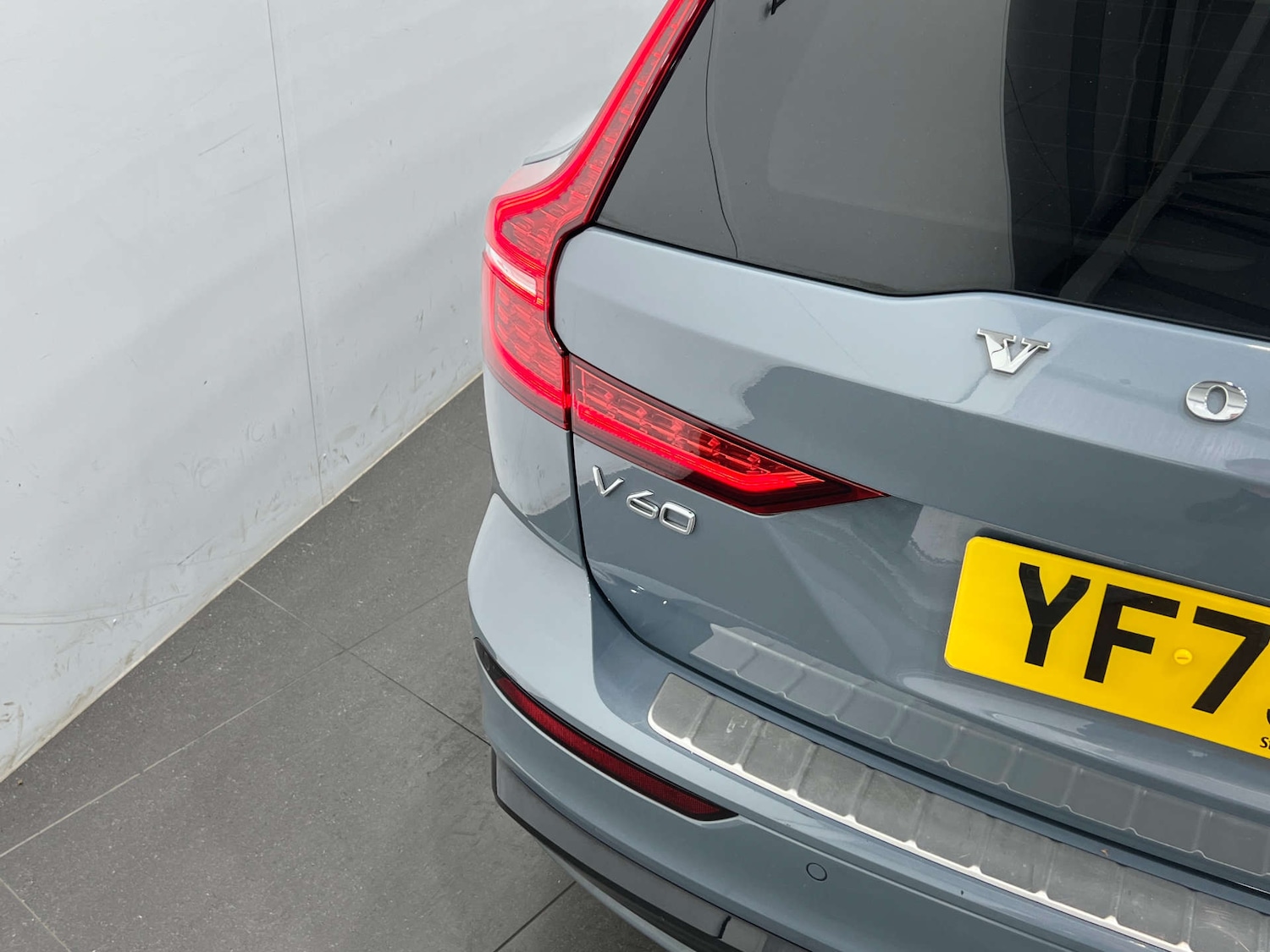 Used Volvo V60 2023 for sale - 76037418: Photo 26