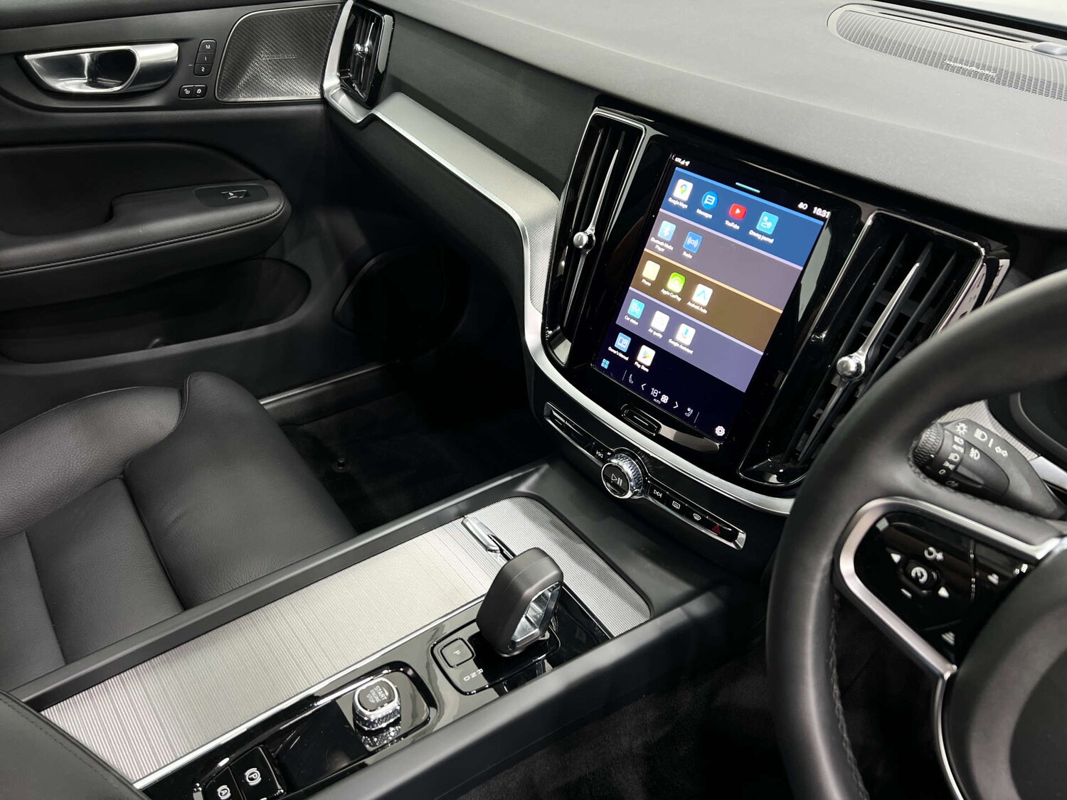 Used Volvo V60 2023 for sale - 76037418: Photo 34