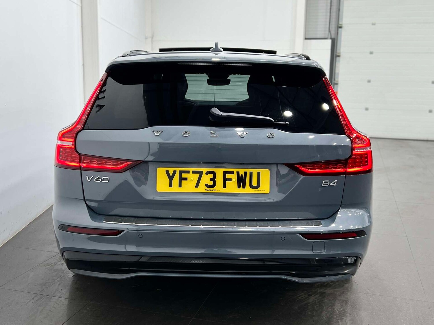 Used Volvo V60 2023 for sale - 76037418: Photo 9