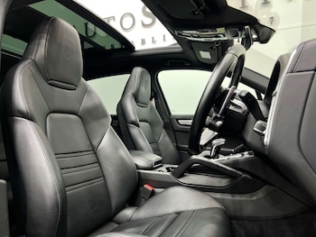 Used Porsche Cayenne 2022 for sale - 75394137: Photo