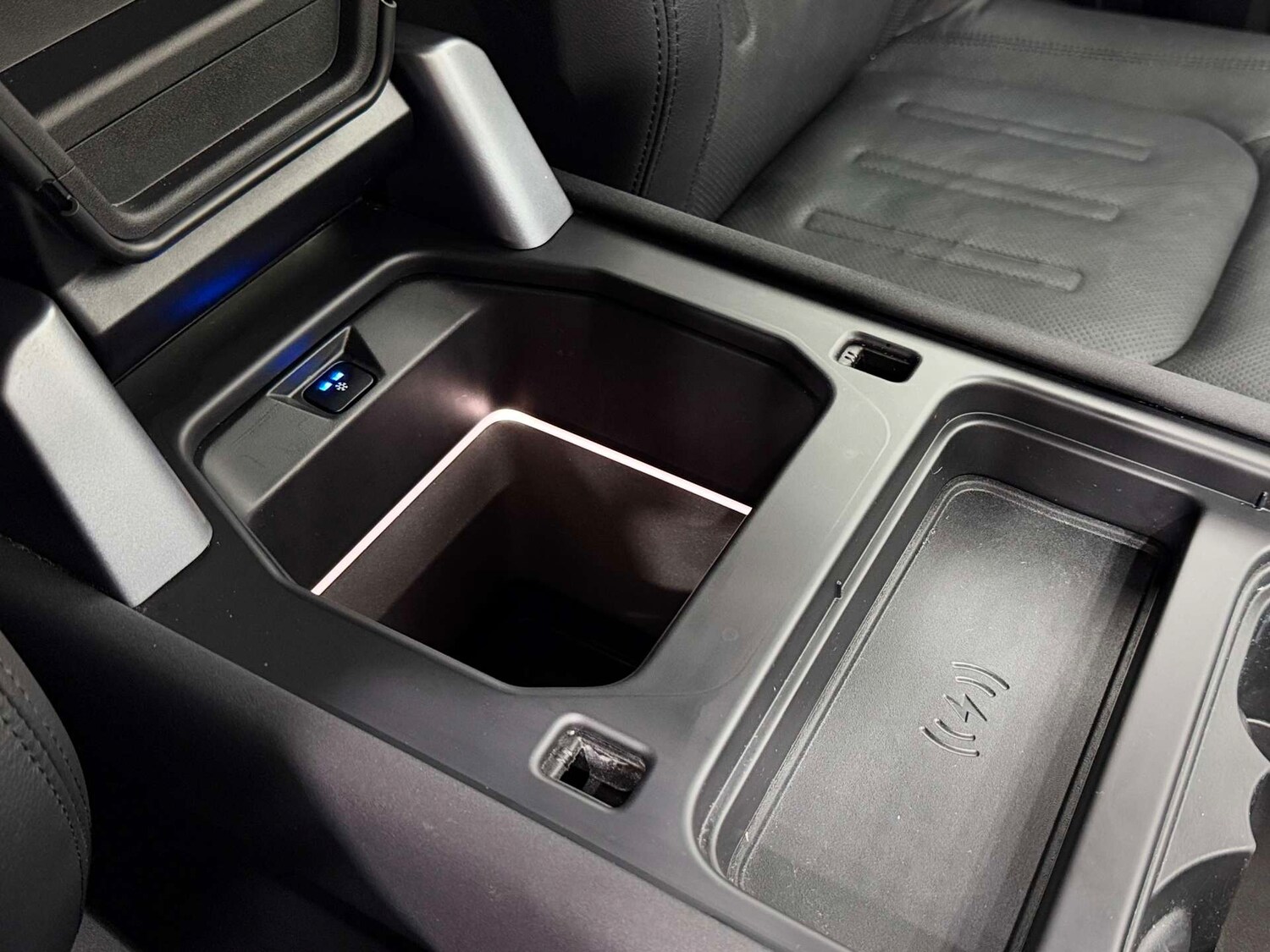 Used Land Rover Defender 2021 for sale - 78097425: Photo 41