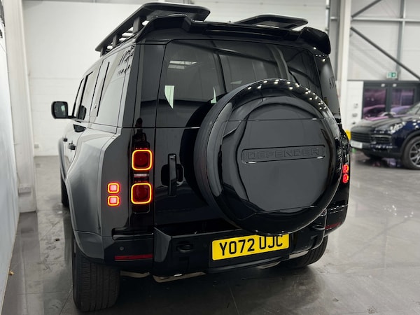 Used Land Rover Defender 2022 for sale - 76037419: Photo 11