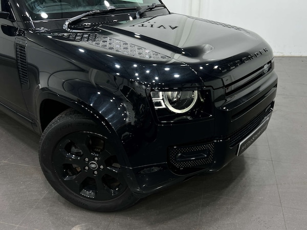 Used Land Rover Defender 2022 for sale - 76037419: Photo 12