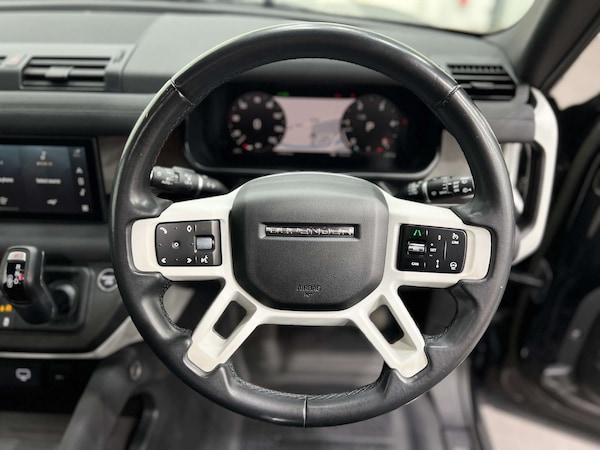 Used Land Rover Defender 2022 for sale - 76037419: Photo 17