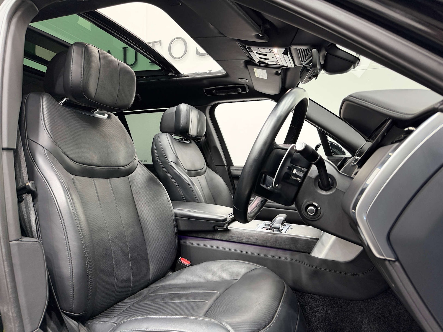 Used Land Rover Range Rover 2022 for sale - 77583956: Photo 2