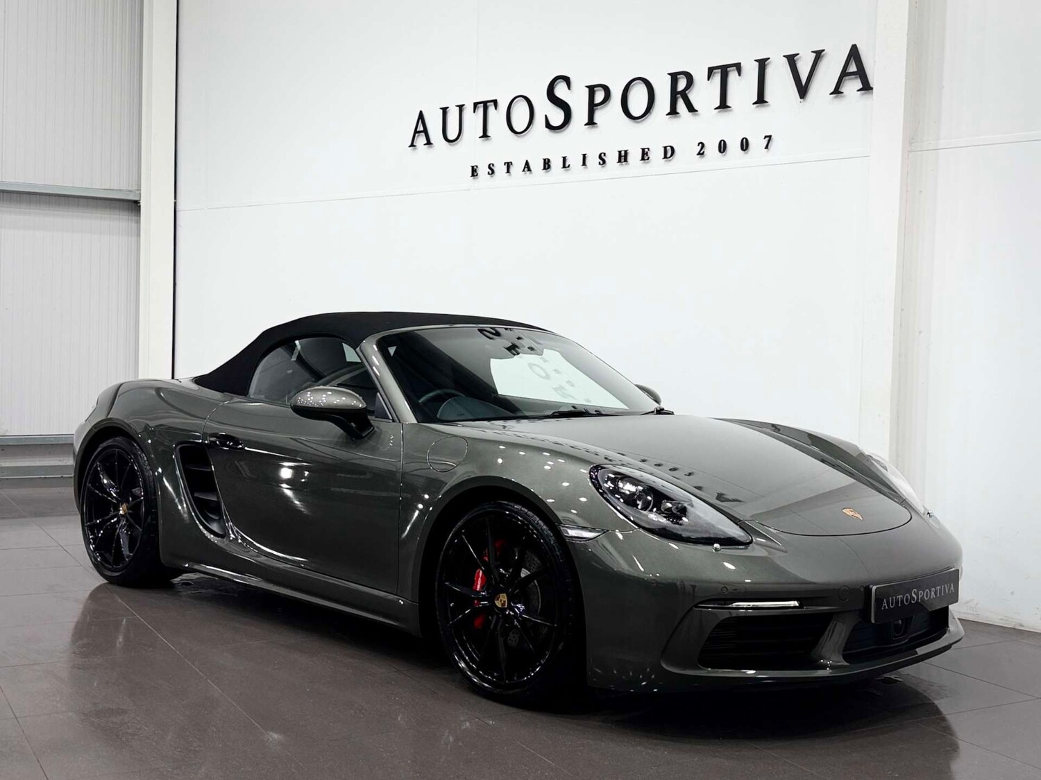 Used Porsche Other 2023 for sale - 77640548: Photo 11