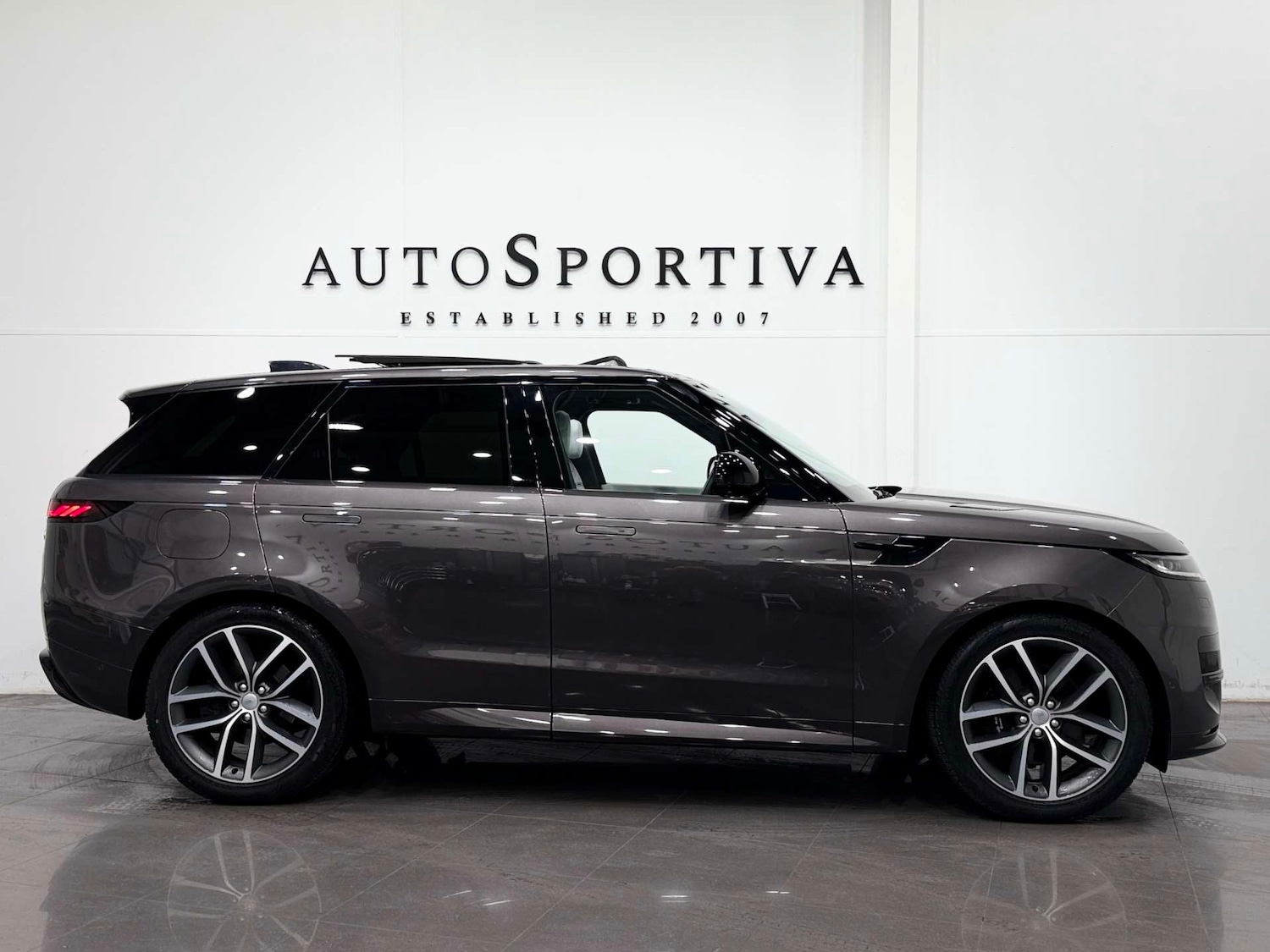 Used Land Rover Range Rover Sport 2023 for sale - 77989994: Photo 7