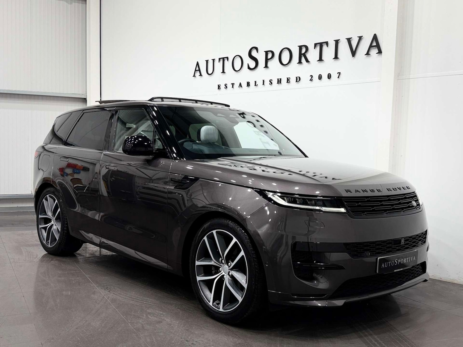 Used Land Rover Range Rover Sport 2023 for sale - 77989994: Photo 8