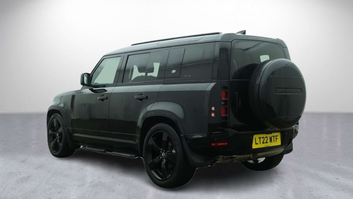 Used Land Rover Defender 2022 for sale - 77609382: Photo 4