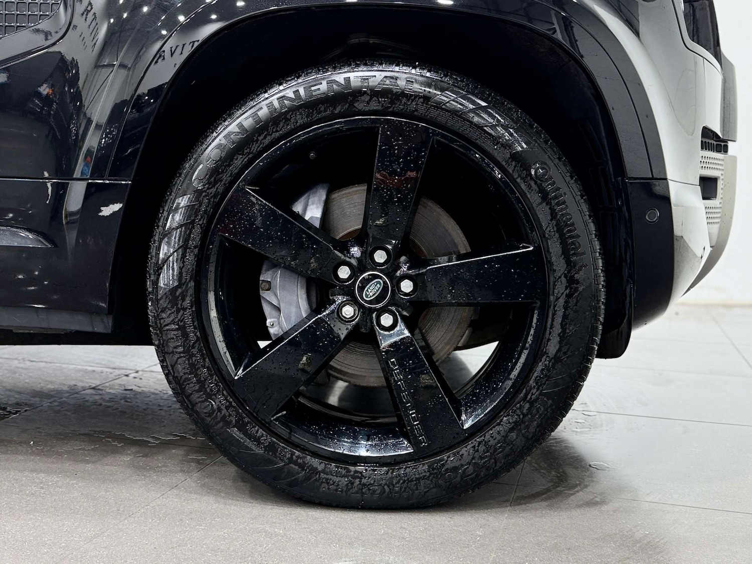 Used Land Rover Defender 2022 for sale - 76830078: Photo 13