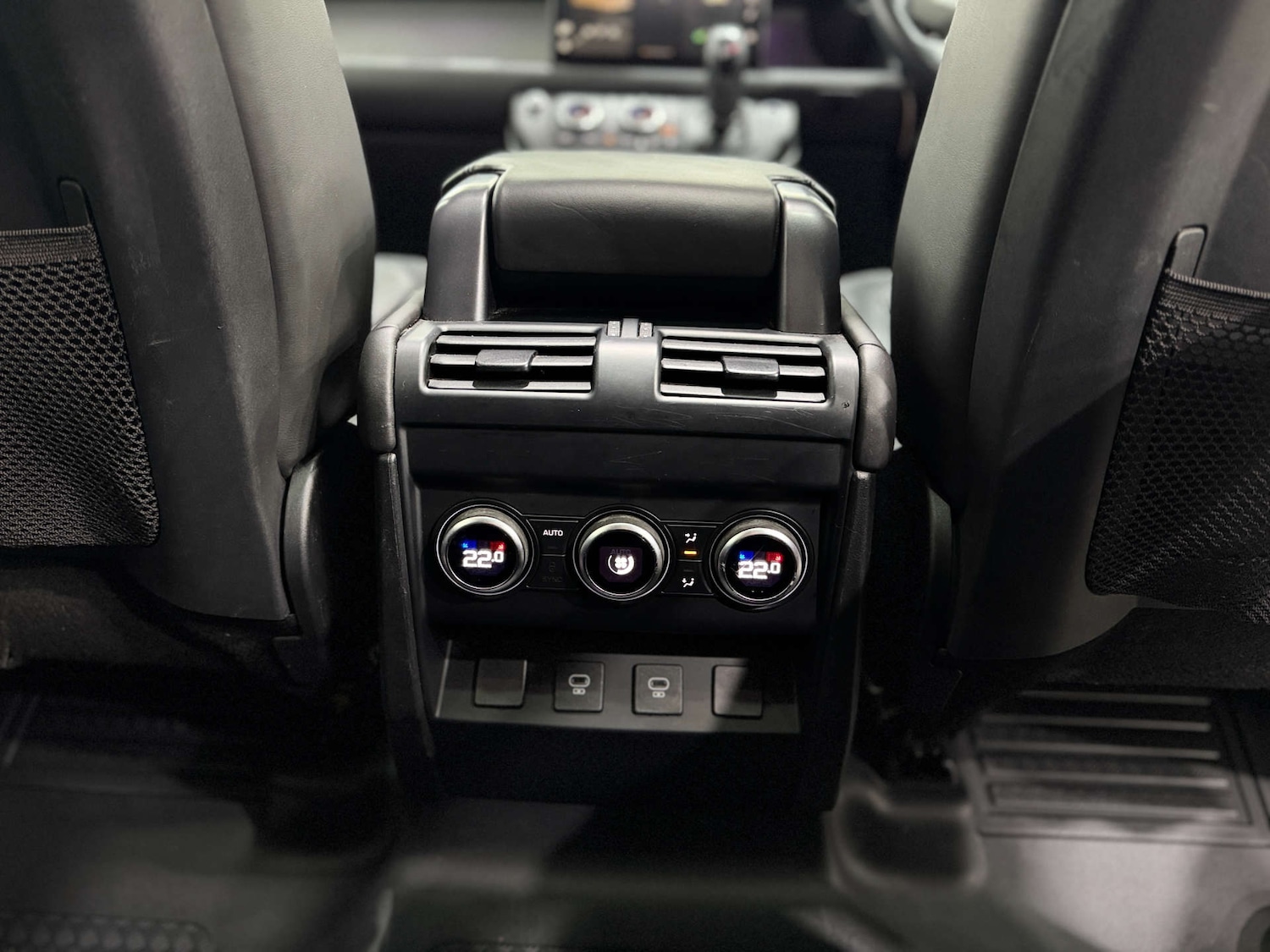 Used Land Rover Defender 2022 for sale - 76830078: Photo 34