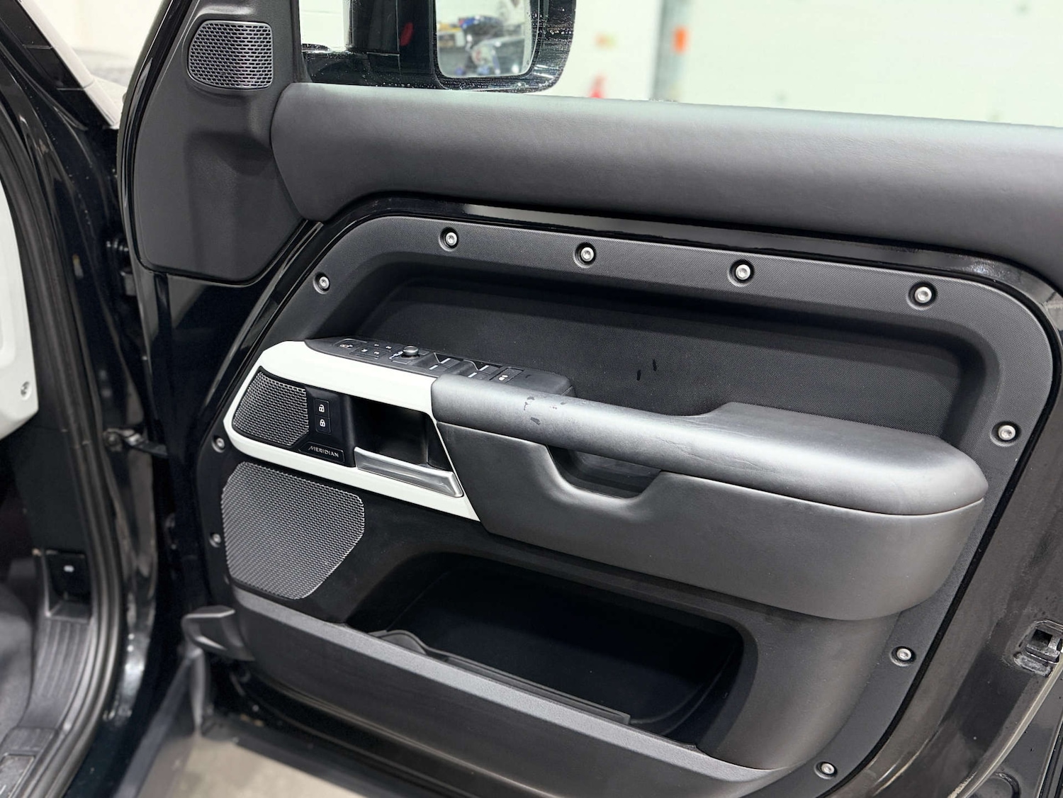 Used Land Rover Defender 2022 for sale - 76830078: Photo 37