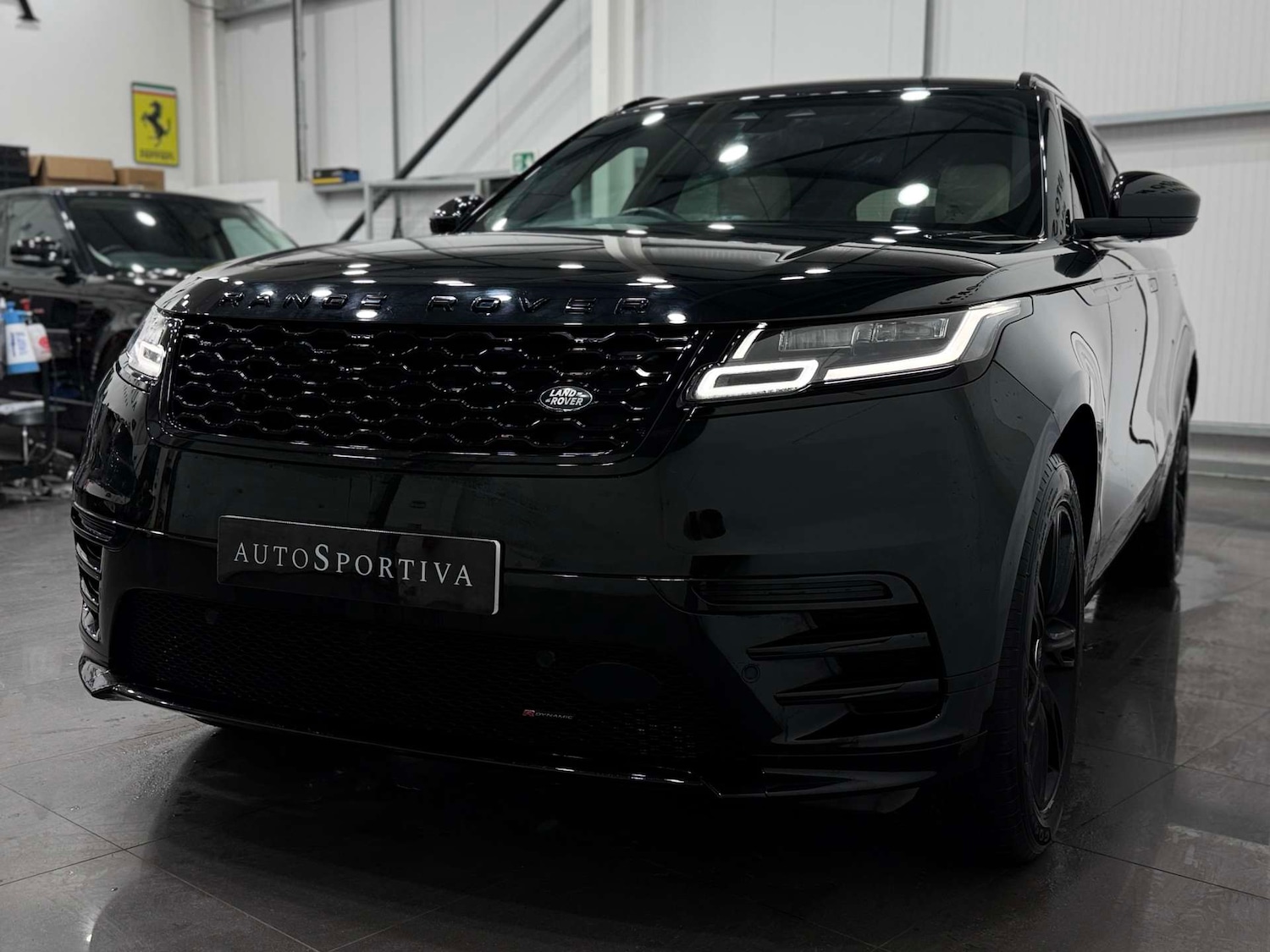 Used Land Rover Range Rover Velar 2022 for sale - 77833906: Photo 11