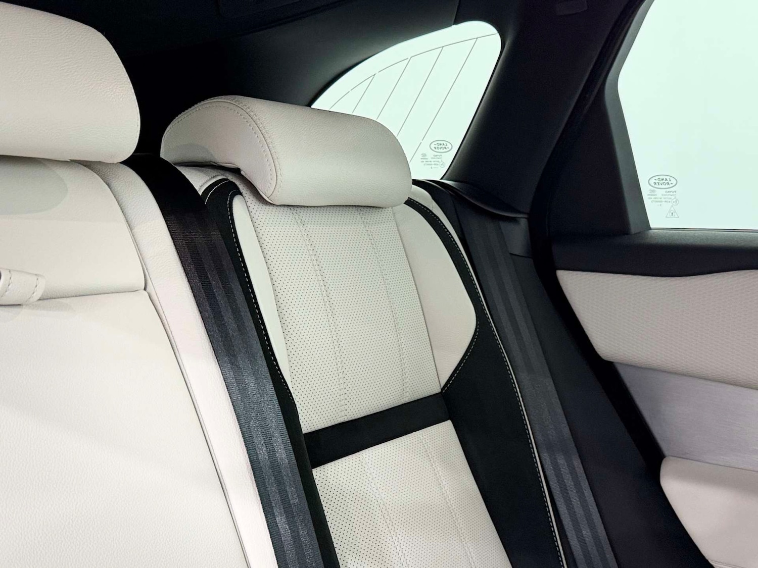 Used Land Rover Range Rover Velar 2022 for sale - 77833906: Photo 16