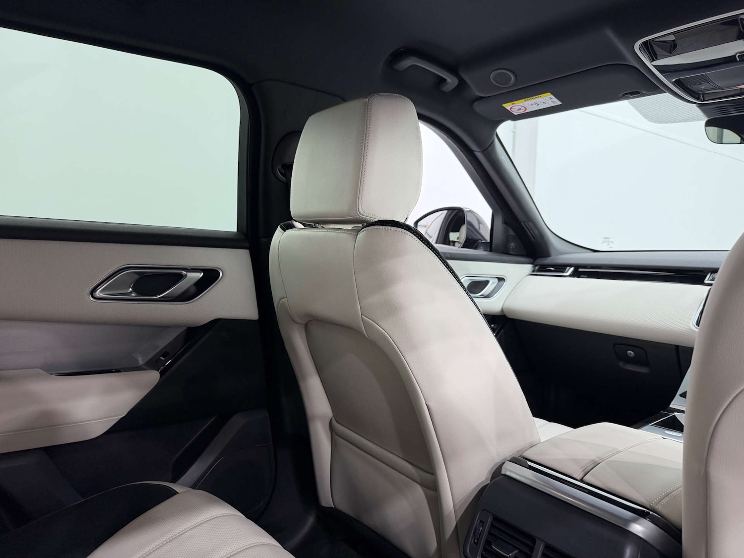 Used Land Rover Range Rover Velar 2022 for sale - 77833906: Photo 18