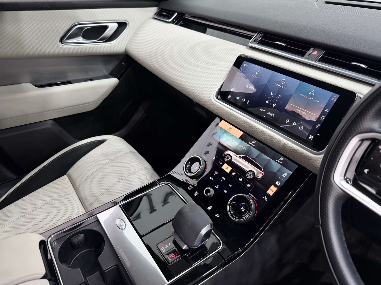 Used Land Rover Range Rover Velar 2022 for sale - 77833906: Photo 39