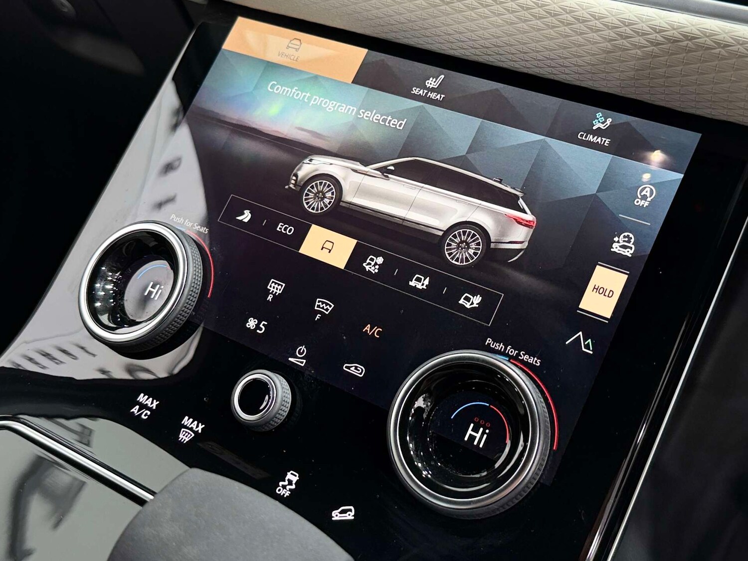 Used Land Rover Range Rover Velar 2022 for sale - 77833906: Photo 41