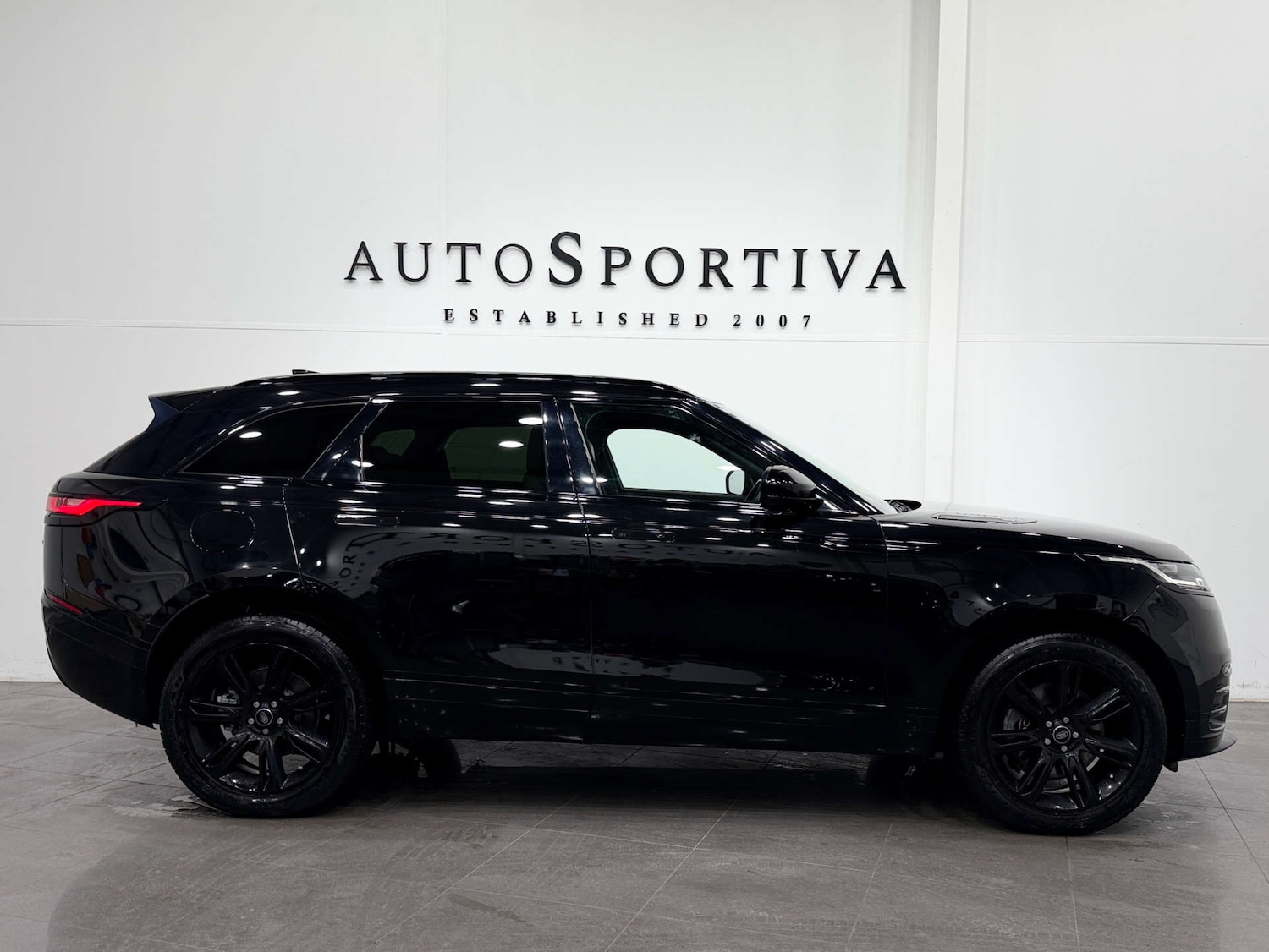 Used Land Rover Range Rover Velar 2022 for sale - 77833906: Photo 6