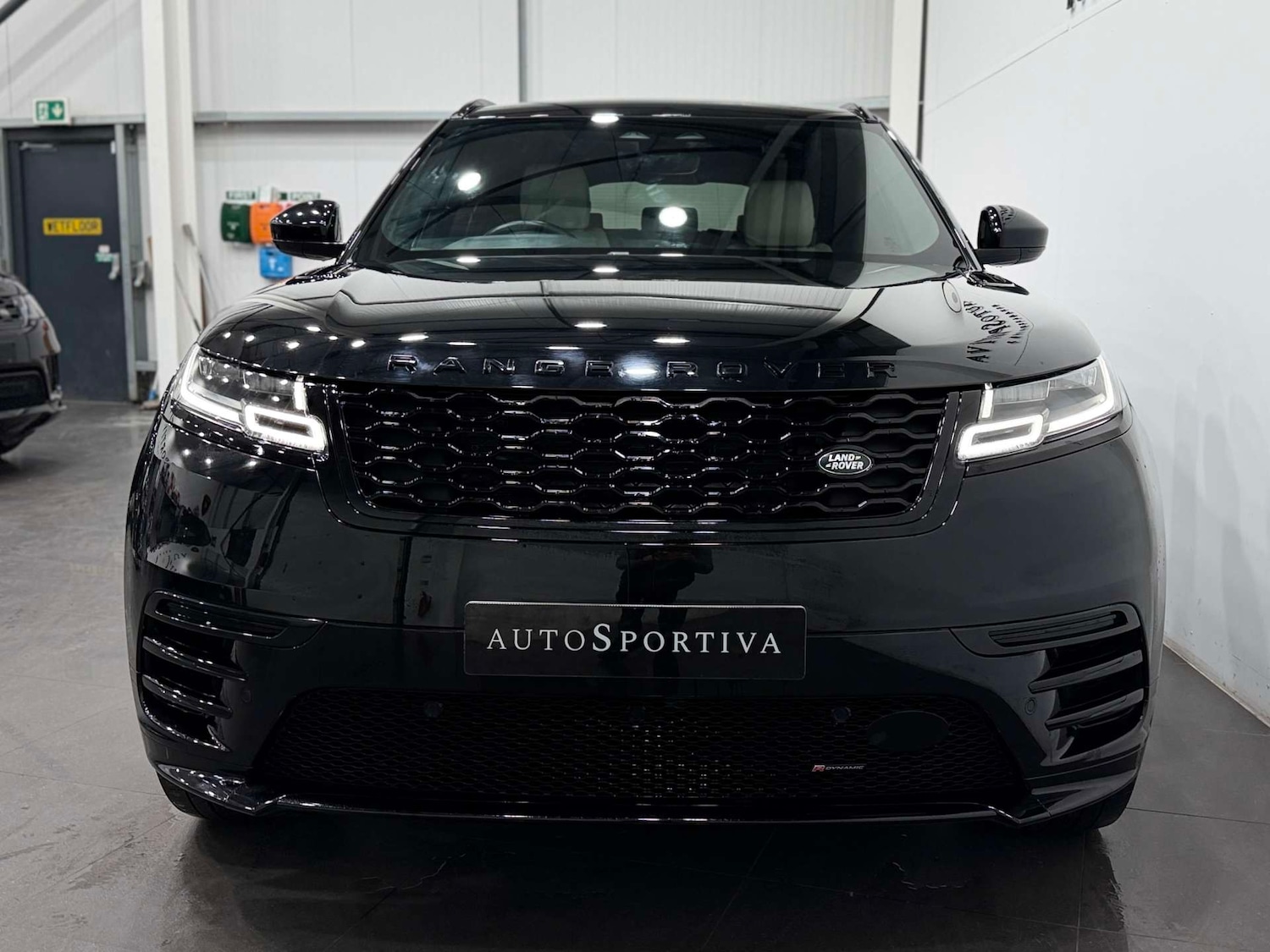 Used Land Rover Range Rover Velar 2022 for sale - 77833906: Photo 8