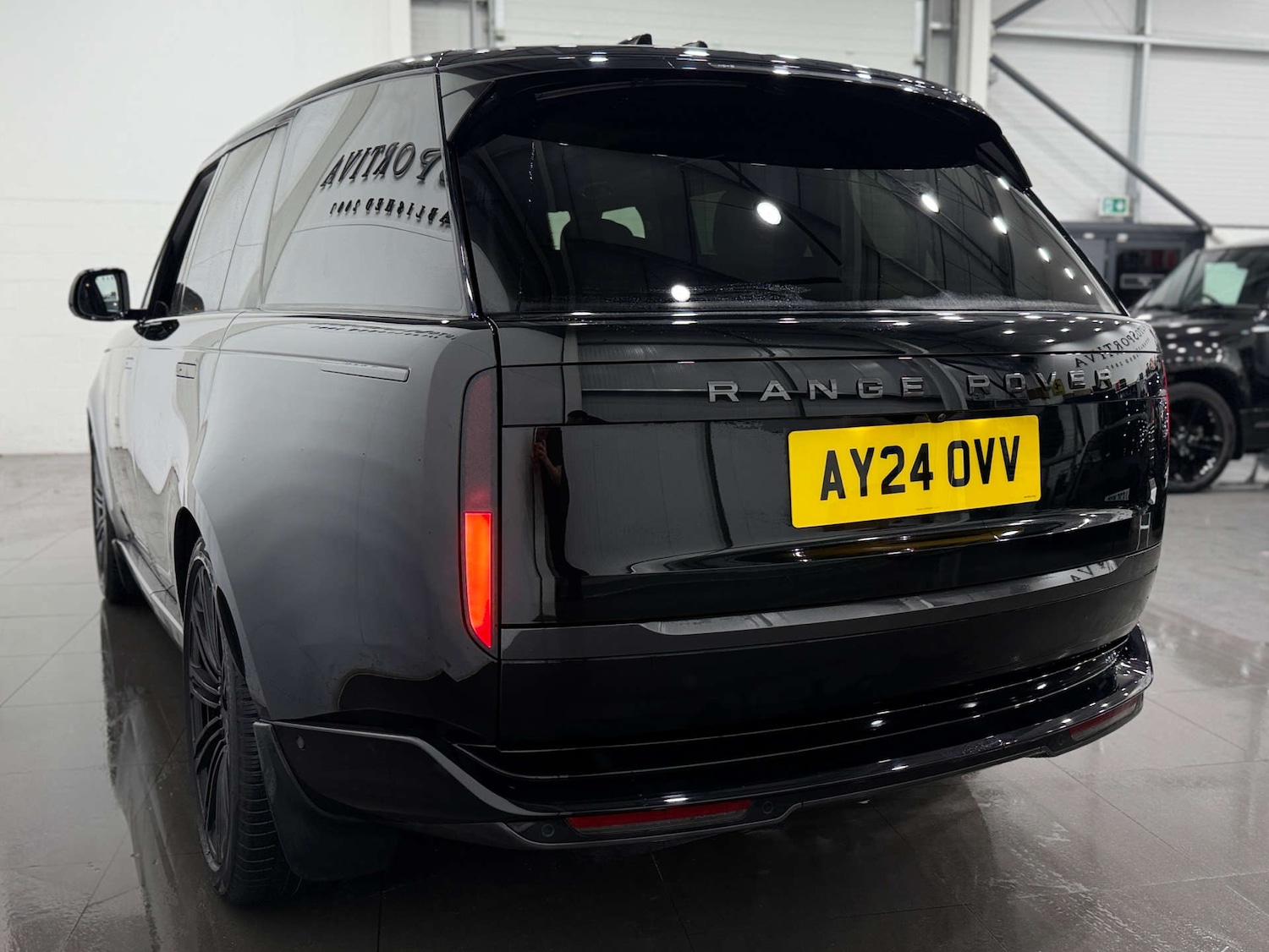 Used Land Rover Range Rover 2024 for sale - 77833954: Photo 11