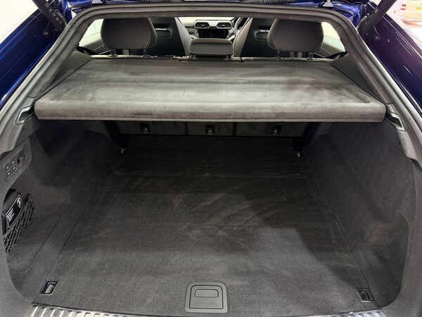Used Lamborghini Urus 2023 for sale - 76330104: Photo 32