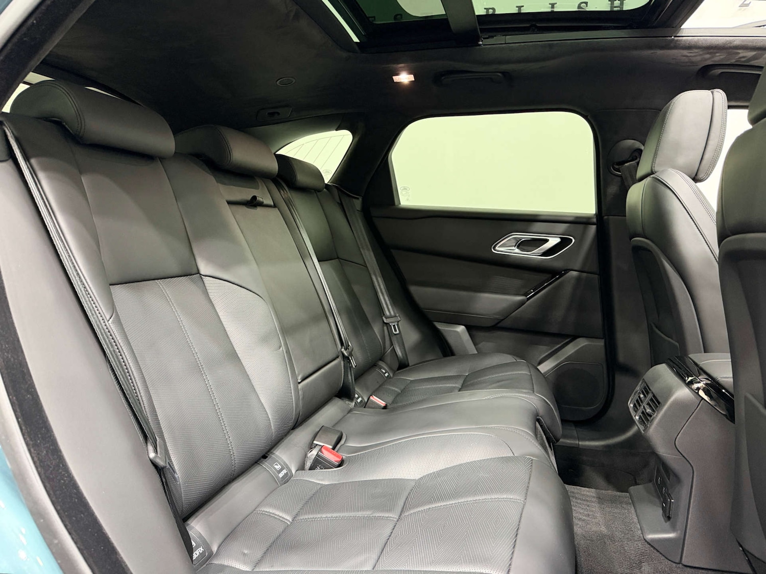 Used Land Rover Range Rover Velar 2025 for sale - 77833915: Photo 16