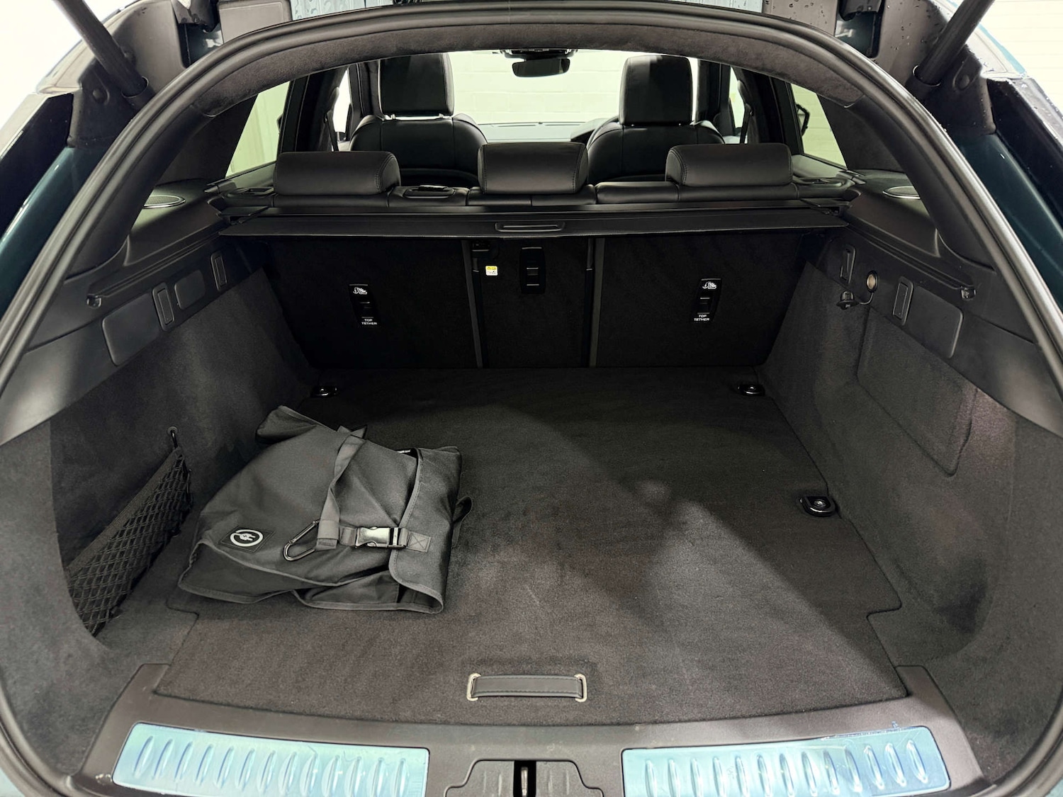 Used Land Rover Range Rover Velar 2025 for sale - 77833915: Photo 29