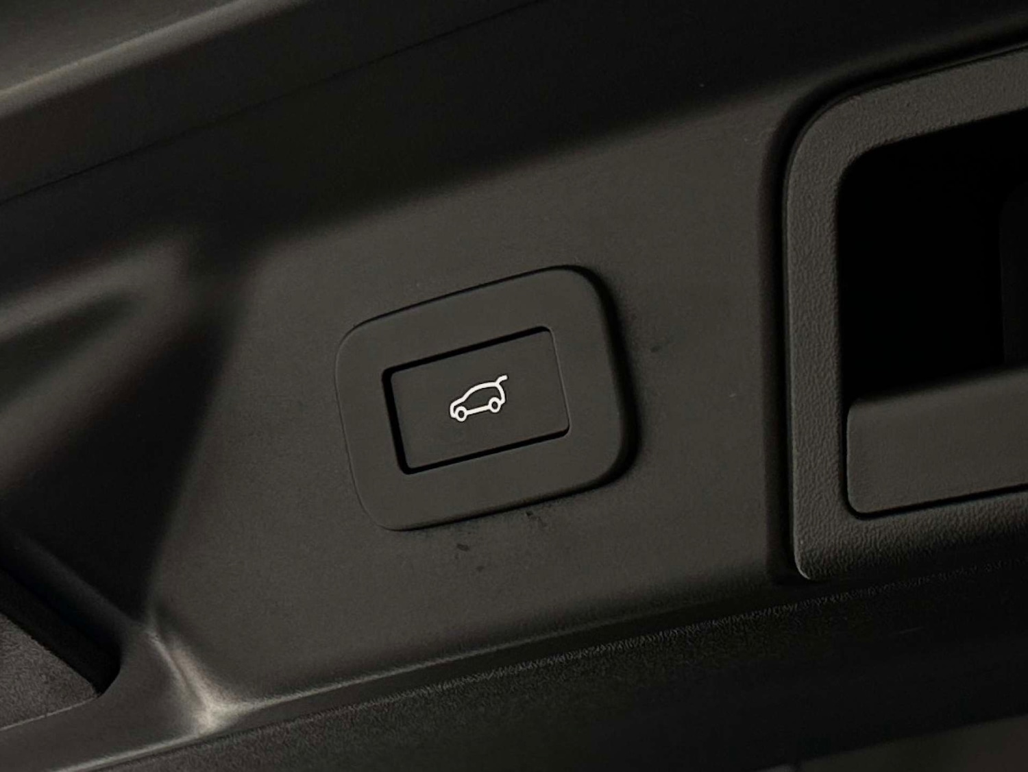 Used Land Rover Range Rover Velar 2025 for sale - 77833915: Photo 31