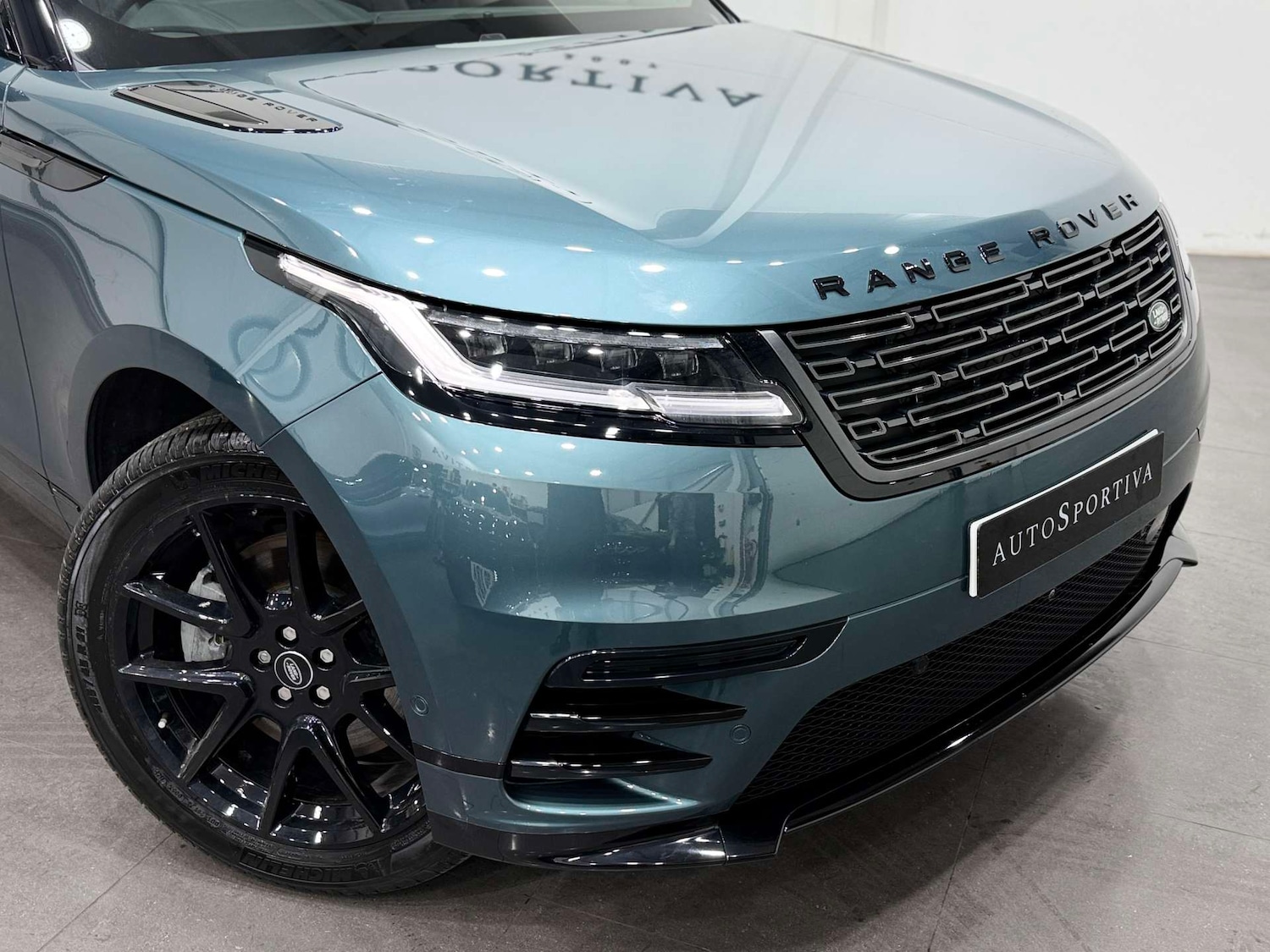 Used Land Rover Range Rover Velar 2025 for sale - 77833915: Photo 32