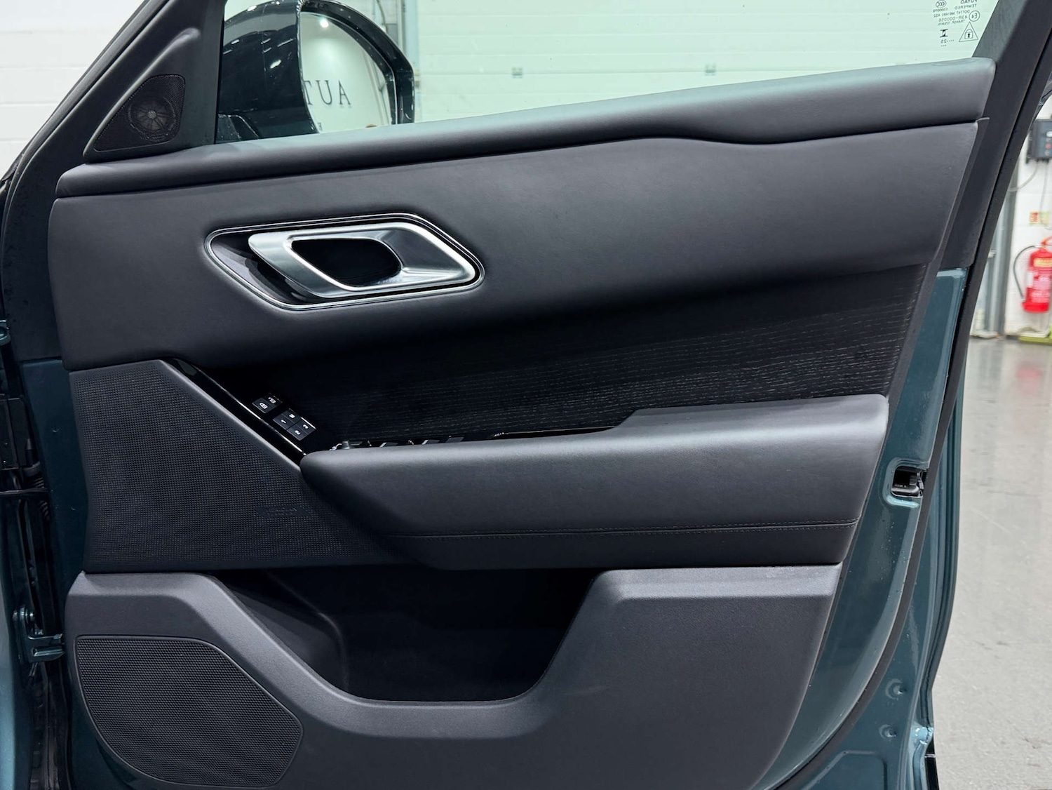 Used Land Rover Range Rover Velar 2025 for sale - 77833915: Photo 36