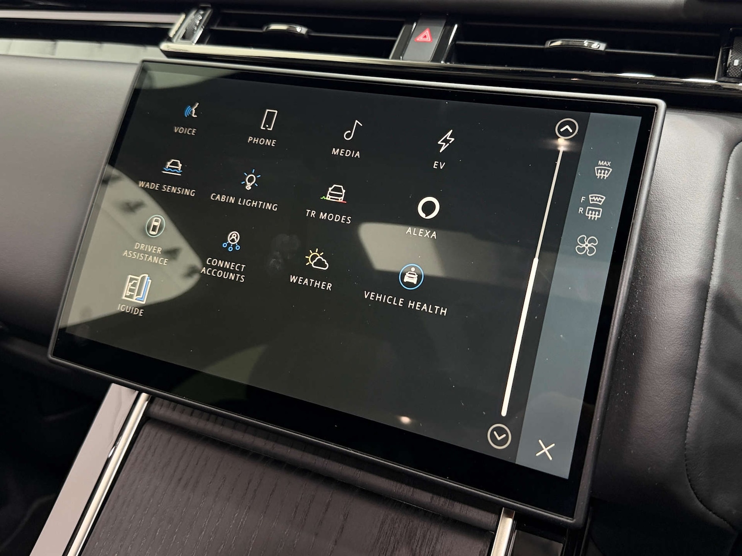 Used Land Rover Range Rover Velar 2025 for sale - 77833915: Photo 43