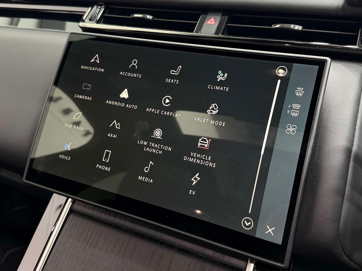 Used Land Rover Range Rover Velar 2025 for sale - 77833915: Photo 46