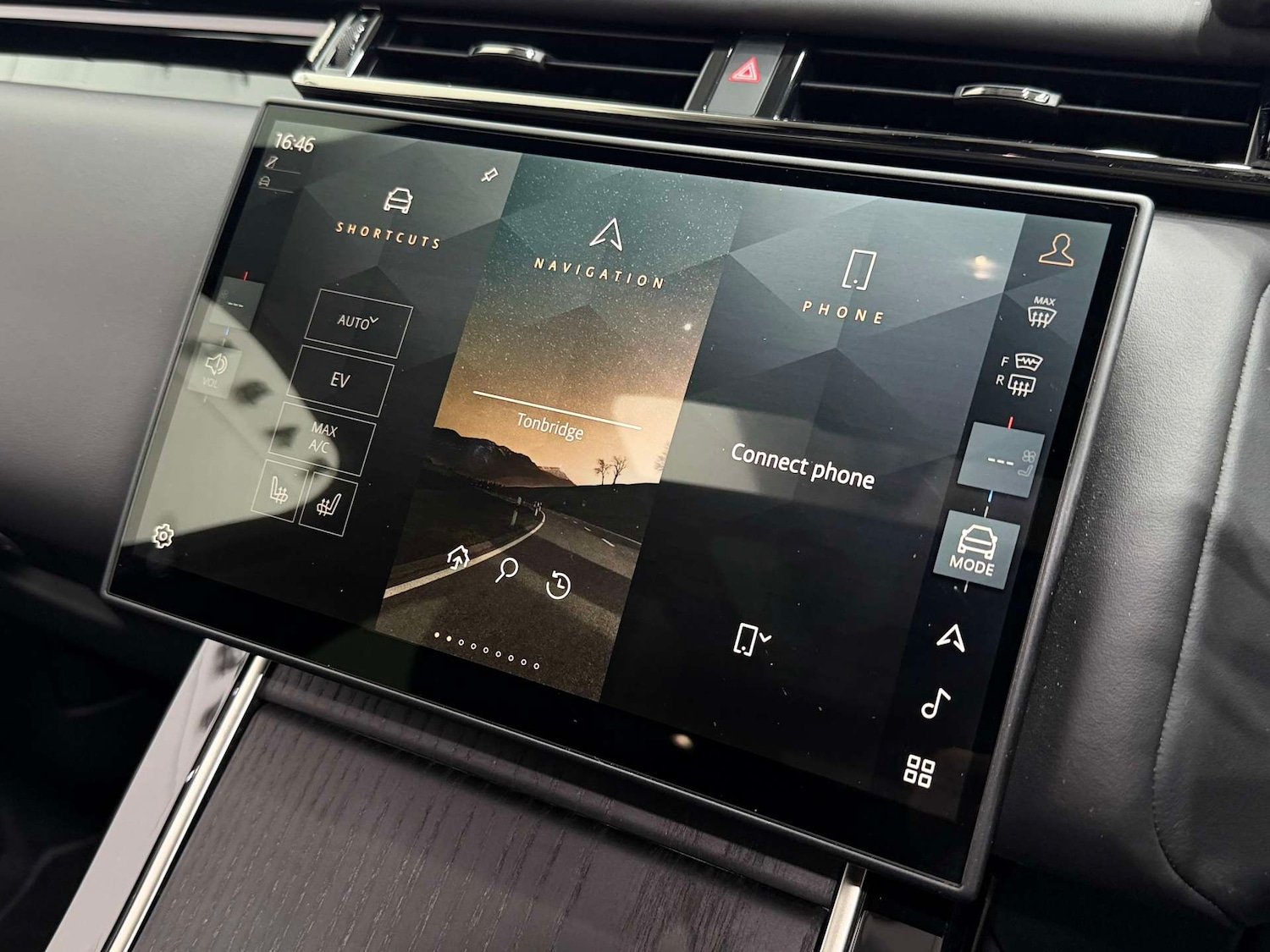 Used Land Rover Range Rover Velar 2025 for sale - 77833915: Photo 47