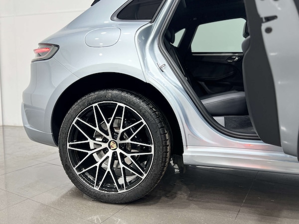 Used Porsche Macan 2021 for sale - 75585876: Photo 17
