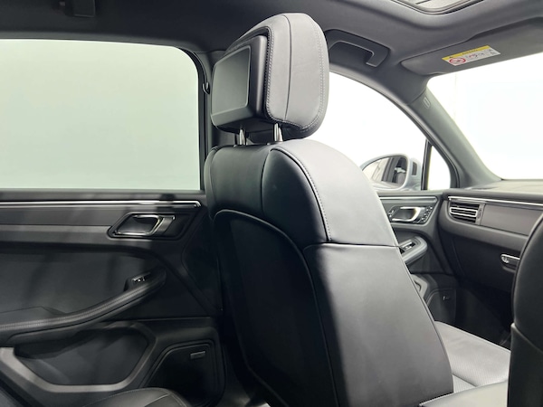 Used Porsche Macan 2021 for sale - 75585876: Photo 21