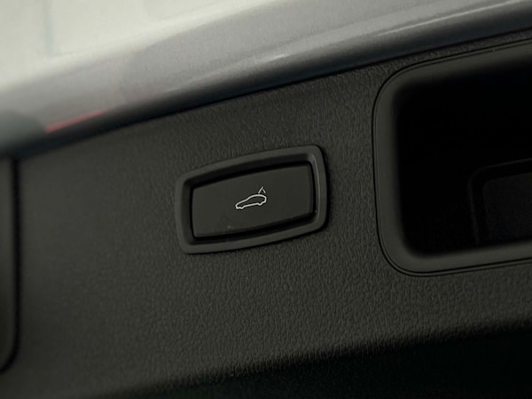 Used Porsche Macan 2021 for sale - 75585876: Photo 31