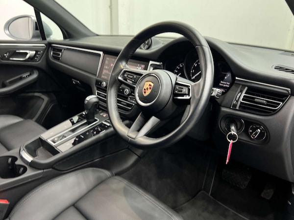 Used Porsche Macan 2021 for sale - 75585876: Photo 42