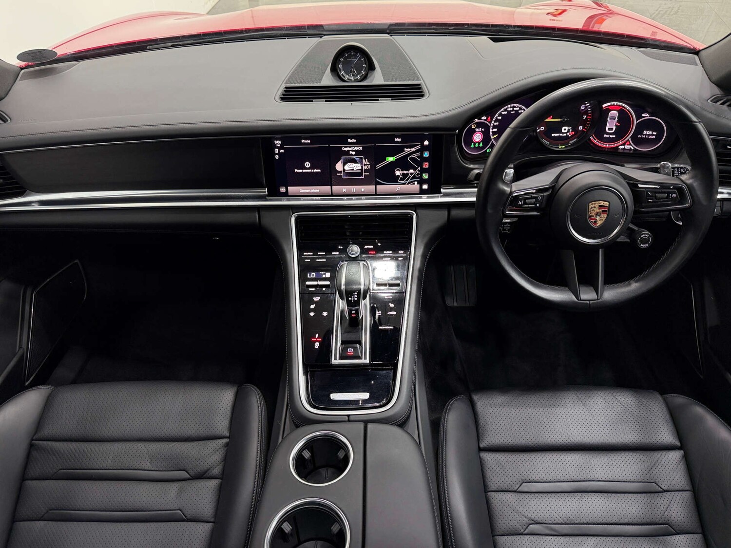 Used Porsche Panamera 2023 for sale - 76565676: Photo 23