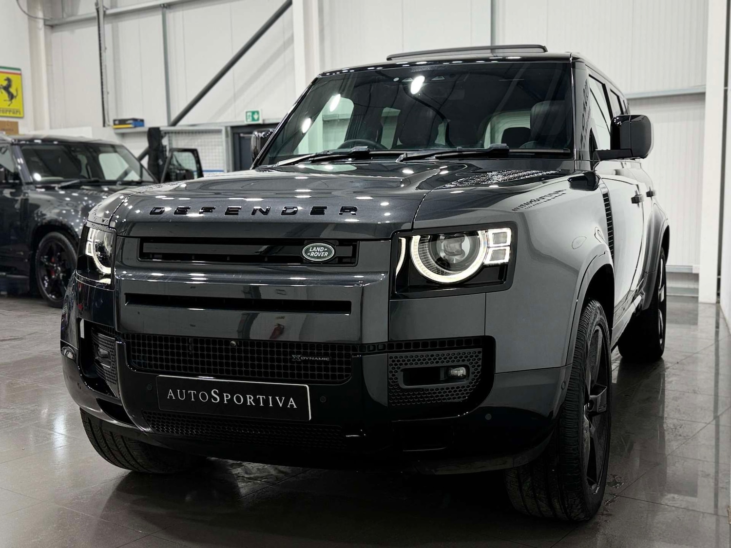 Used Land Rover Defender 2023 for sale - 77833950: Photo 12