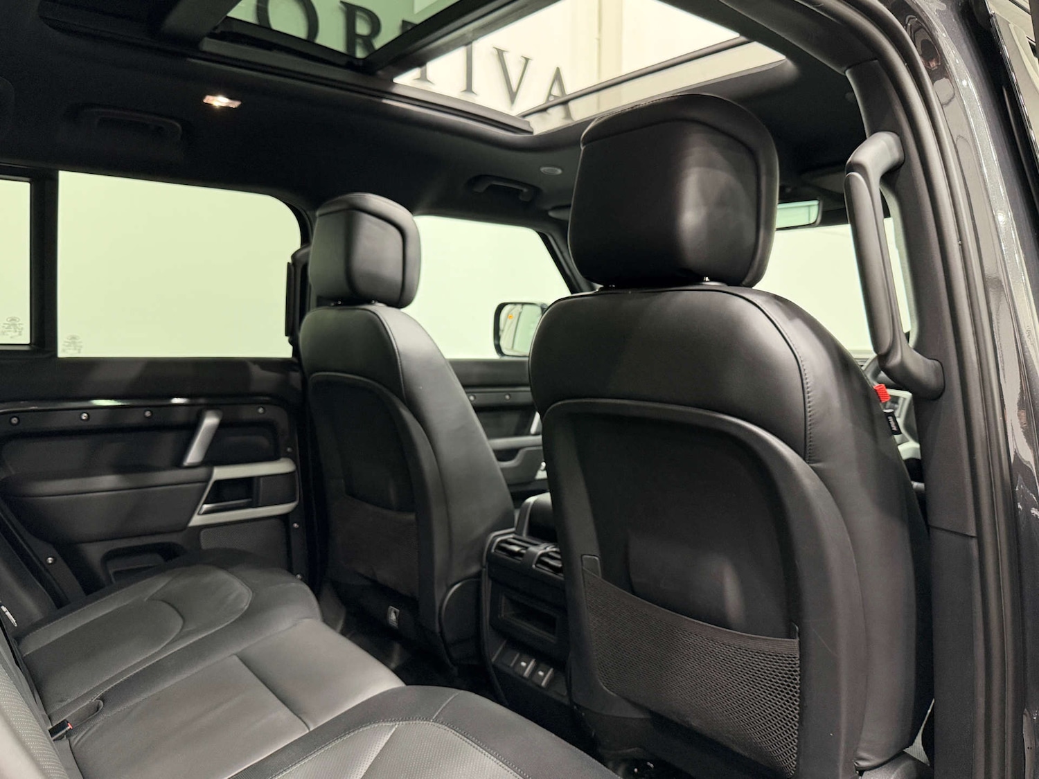 Used Land Rover Defender 2023 for sale - 77833950: Photo 19