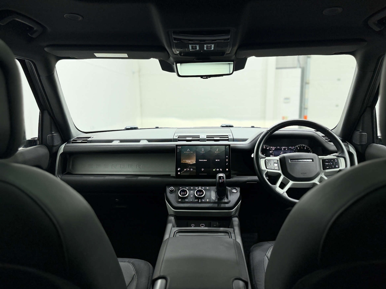 Used Land Rover Defender 2023 for sale - 77833950: Photo 20