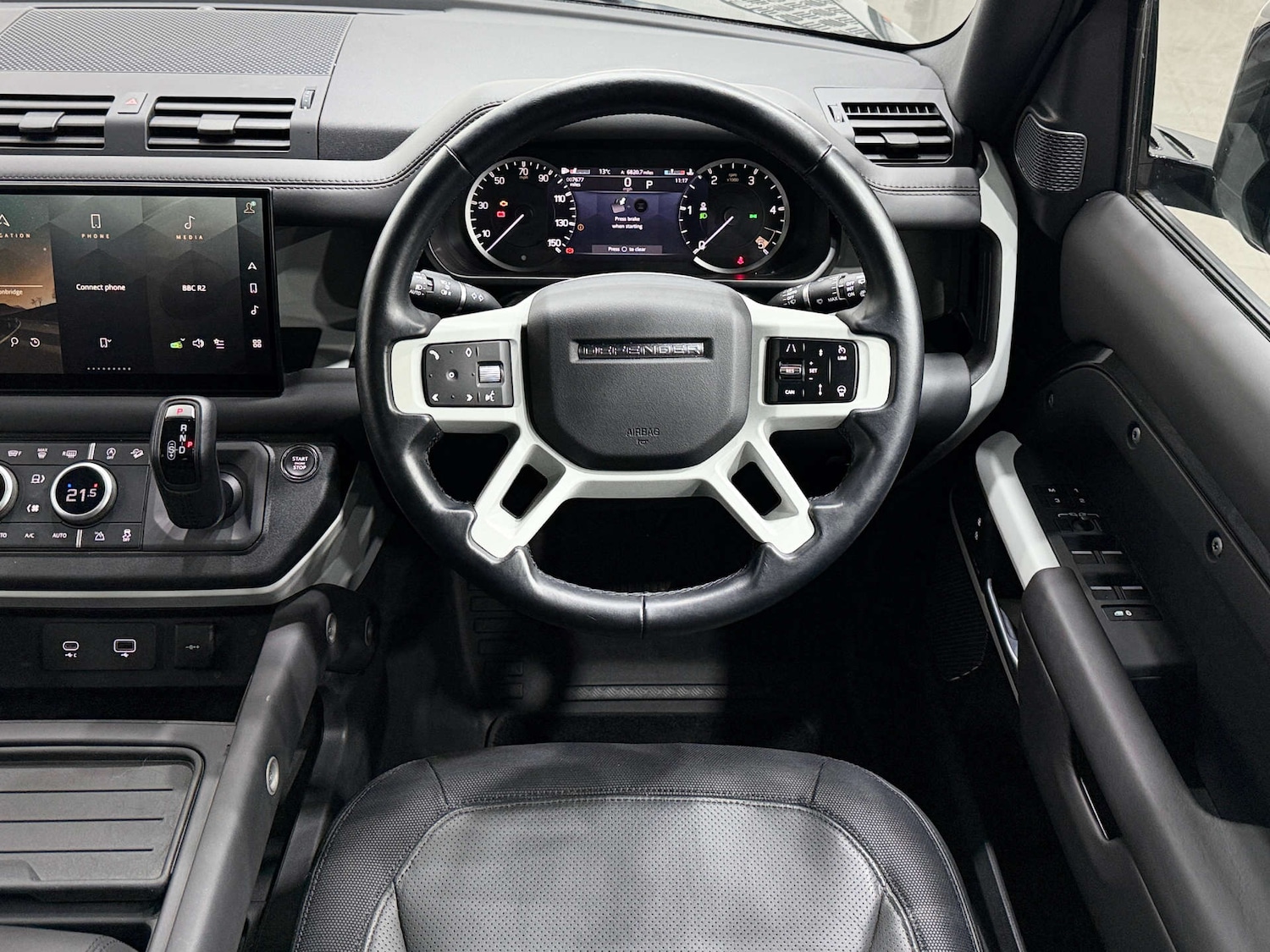 Used Land Rover Defender 2023 for sale - 77833950: Photo 23