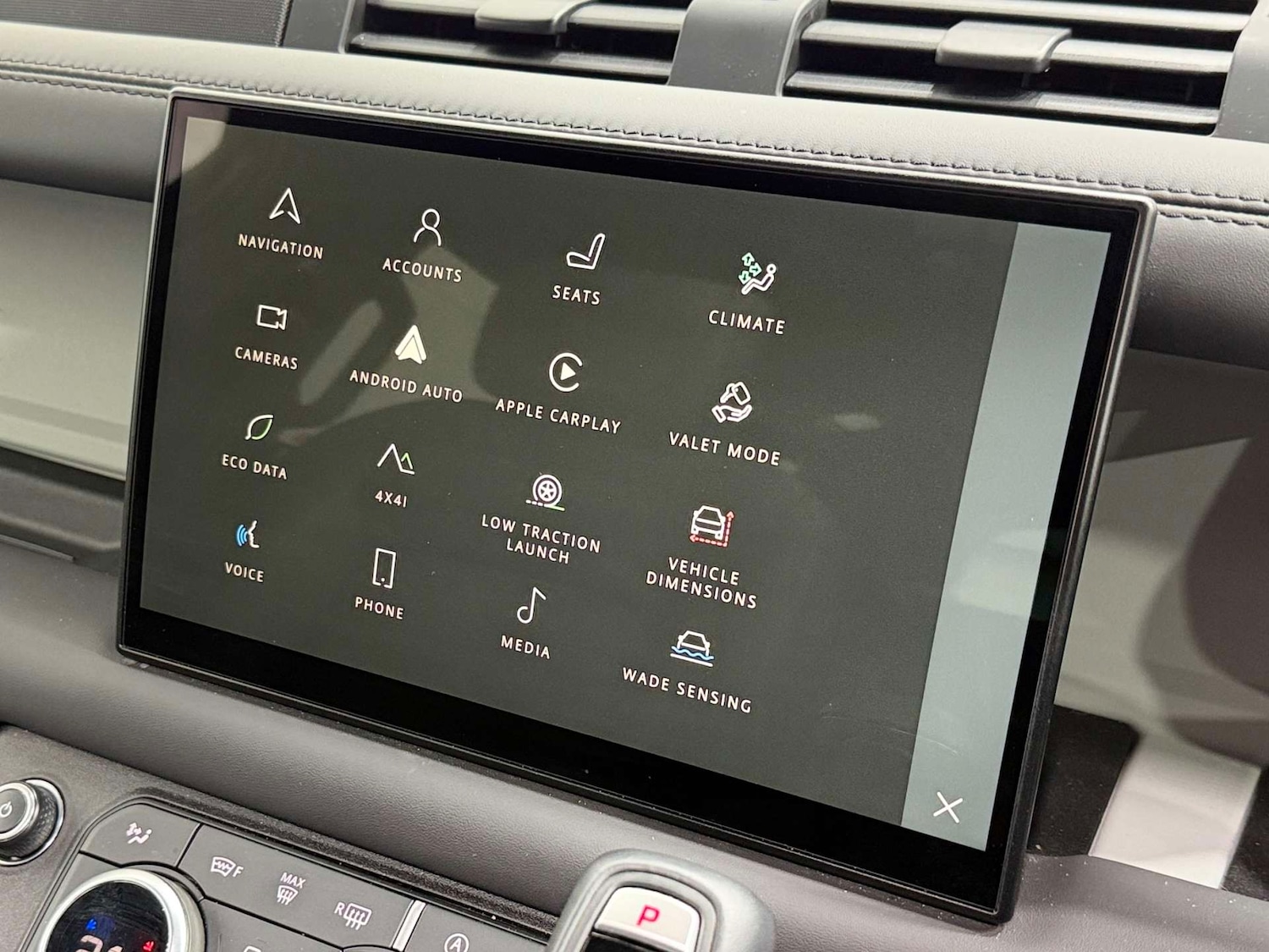 Used Land Rover Defender 2023 for sale - 77833950: Photo 48