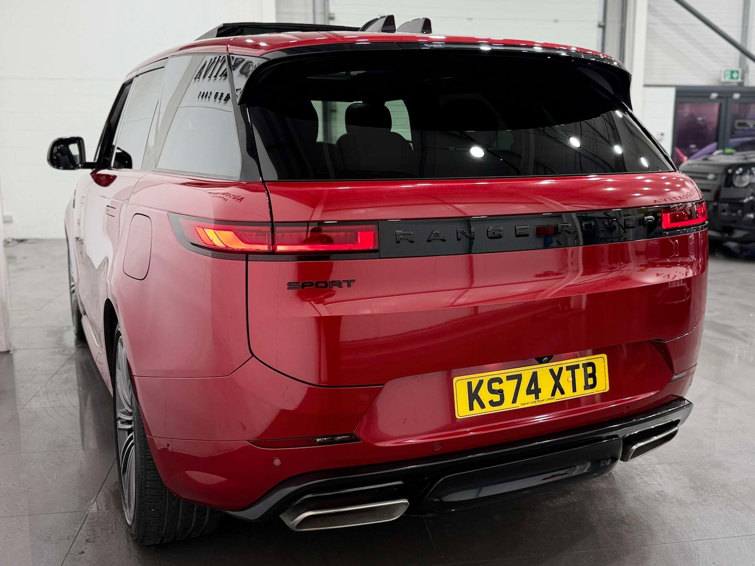 Used Land Rover Range Rover Sport 2024 for sale - 76735797: Photo 10