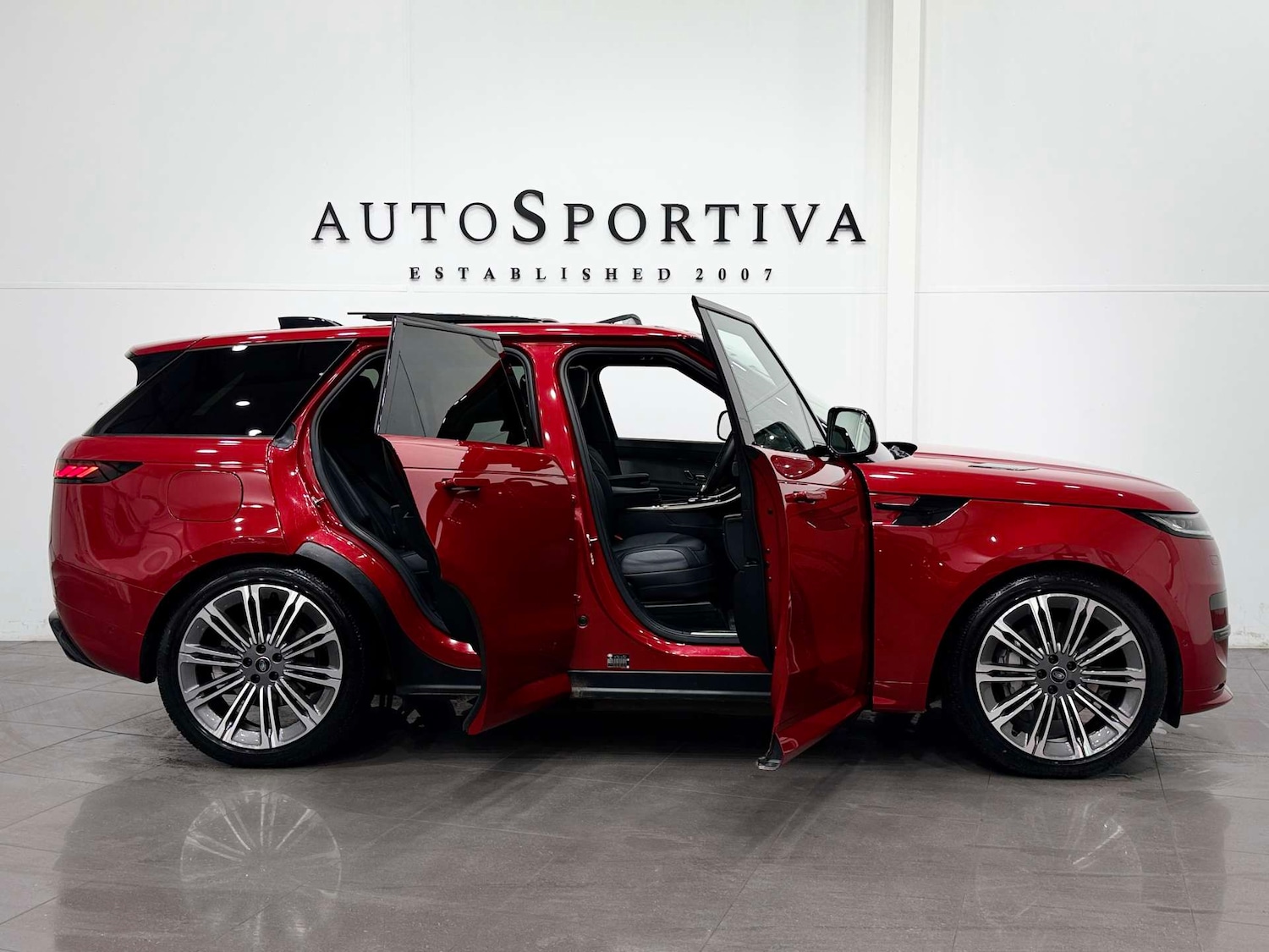 Used Land Rover Range Rover Sport 2024 for sale - 76735797: Photo 15