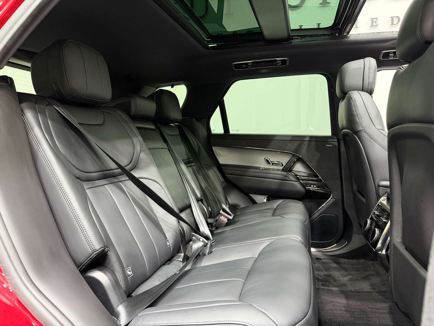 Used Land Rover Range Rover Sport 2024 for sale - 76735797: Photo 16